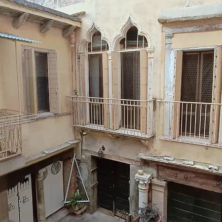 Apartment My Rialto Palace Calle Regina